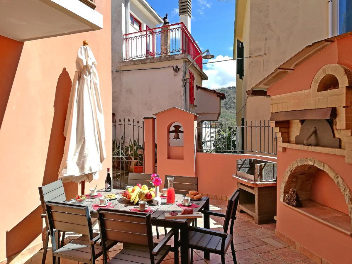 Case Vacanze Borgo Faraldi Villa Faraldi Exterior foto